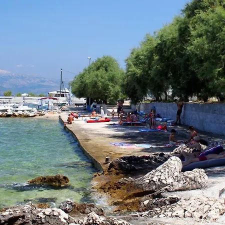 Apartment Apartments By The Sea Arbanija, Ciovo - 8651 Trogir