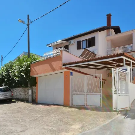 Apartments By The Sea Arbanija, Ciovo - 8651