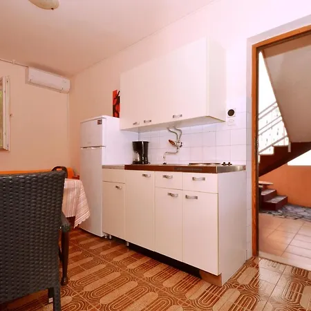 Apartments By The Sea Arbanija, Ciovo - 8651 Apartment
