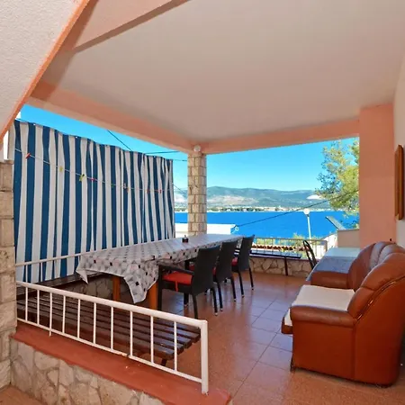 Apartments By The Sea Arbanija, Ciovo - 8651 Apartment *