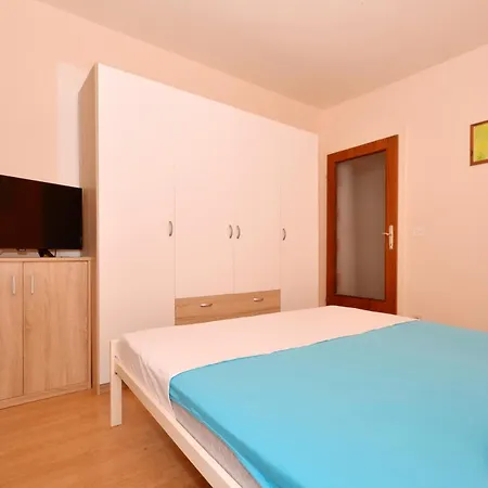 Apartments By The Sea Arbanija, Ciovo - 8651 Apartment Trogir